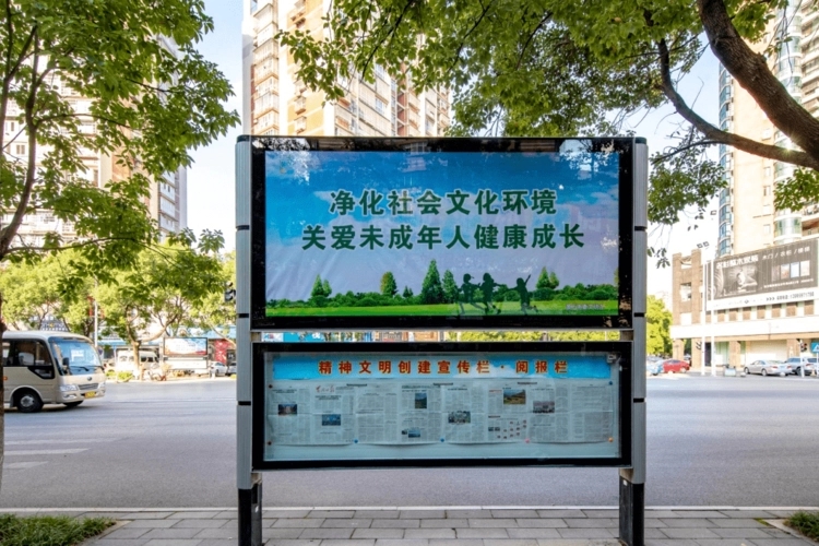 成都广告91看片软件在线下载外墙广告灯箱的形式和安装方法